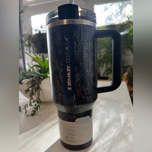 Stanley Black and White Travel Mug with Handle